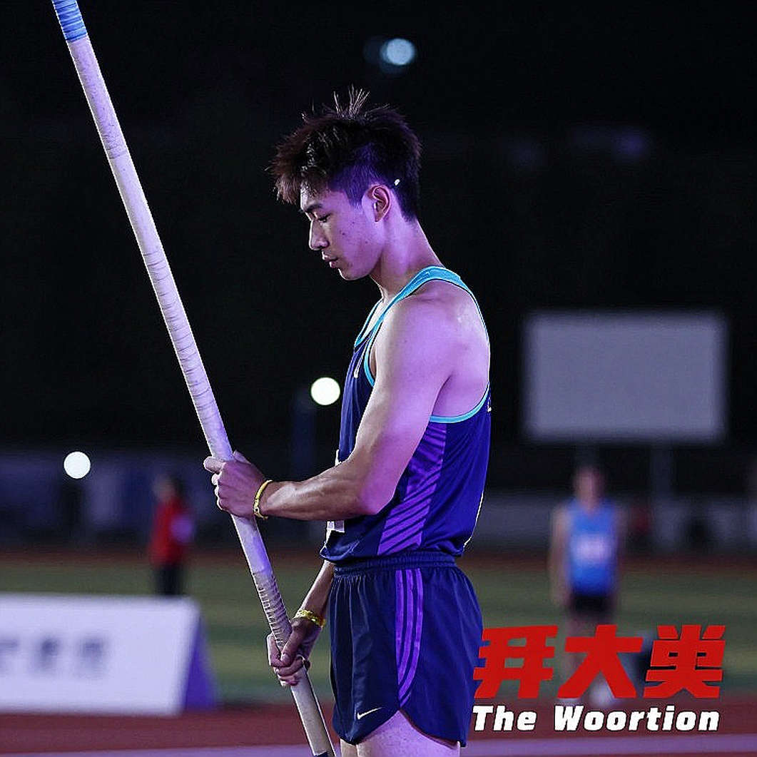 42 km burpee trong 155 giờ: Kevin Ociepka và vùng xám chưa có trọng tài của điền kinh