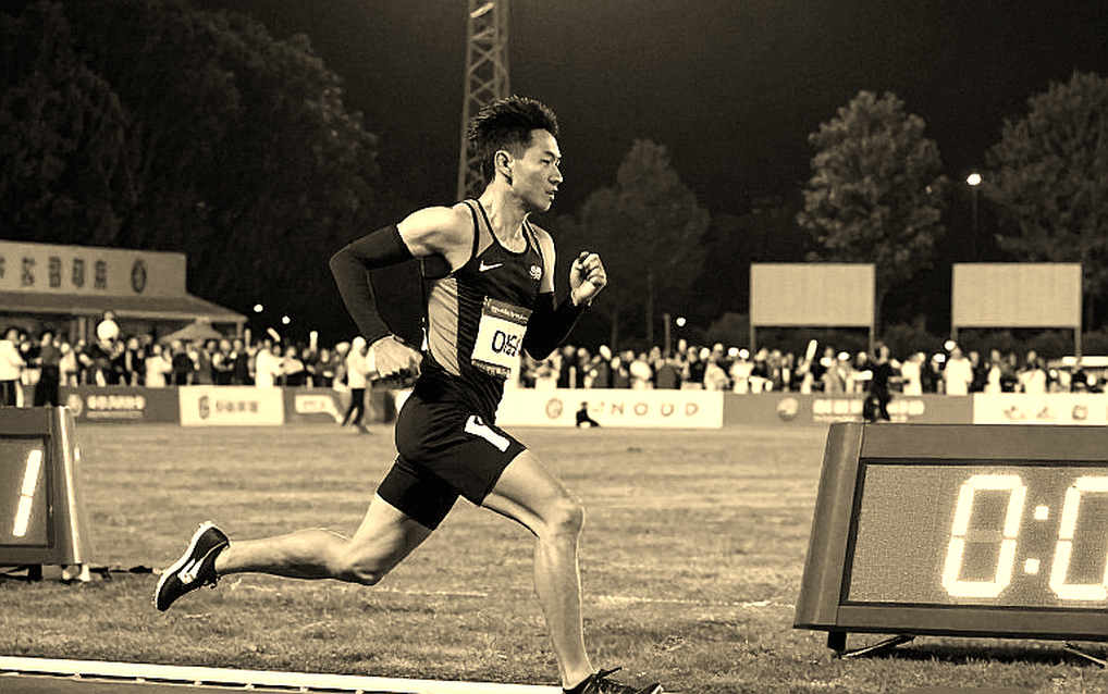 Chicago Marathon 2026: Kipruto về đích 2:01:09, Feysa hạ Lokedi, kỷ lục xe lăn còn chờ phê chuẩn