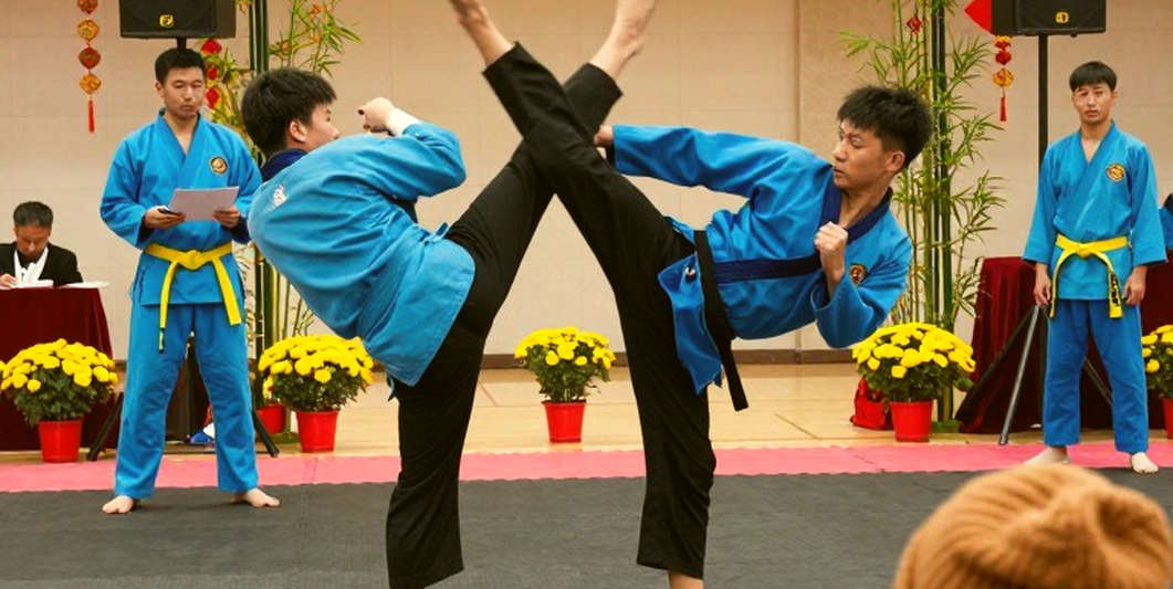 Kỳ chuyển nhượng: tín hiệu thật không nằm trên bảng tin