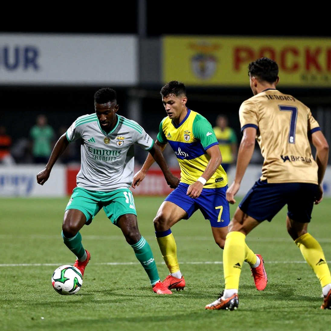 Công an TPHCM 1-0 Thể Công Viettel: bàn thắng phút 67 được viết từ một pha đẩy bóng sai hướng